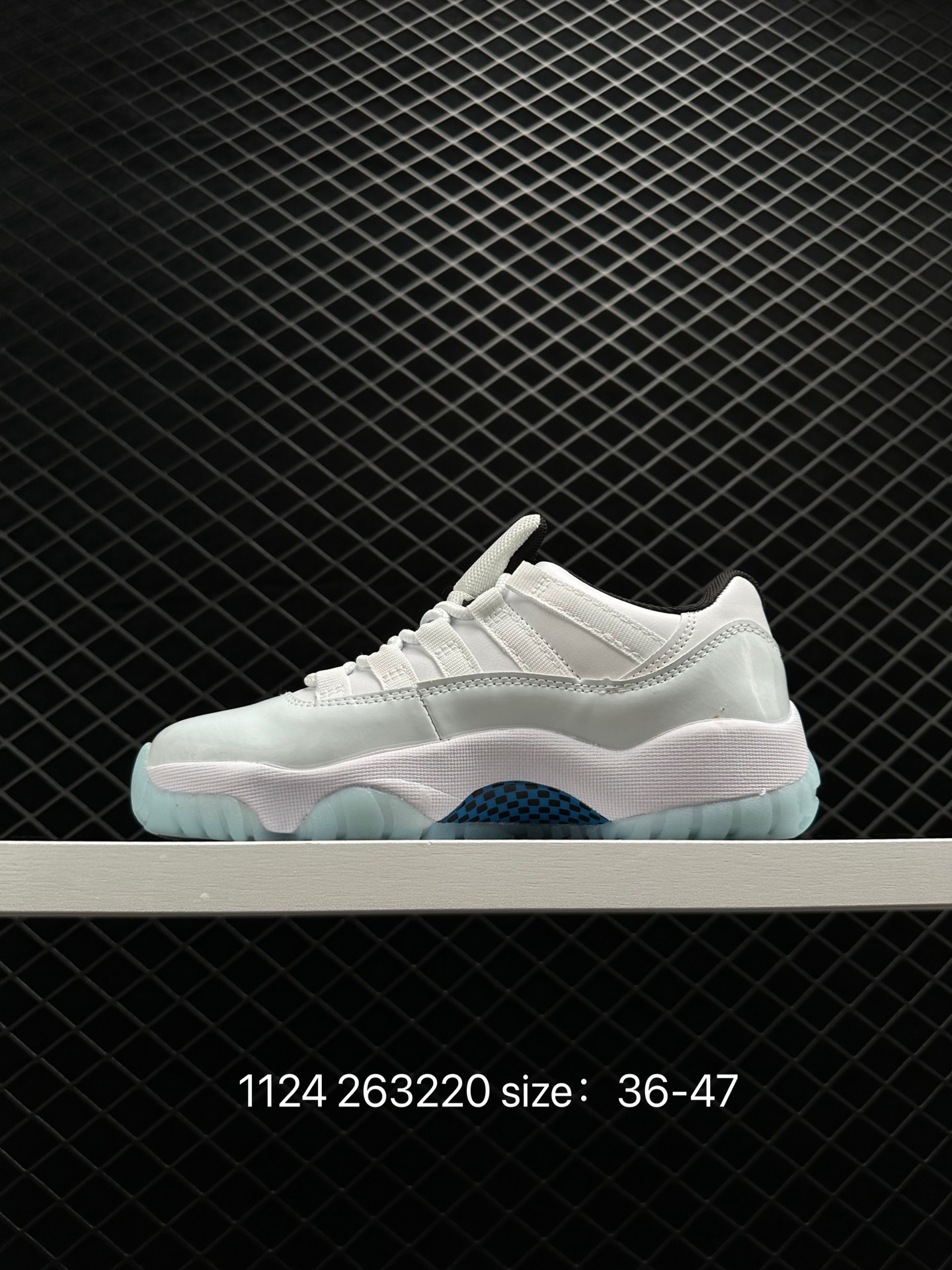 Nike Wmns Air Jordan 11 Retro AJ11